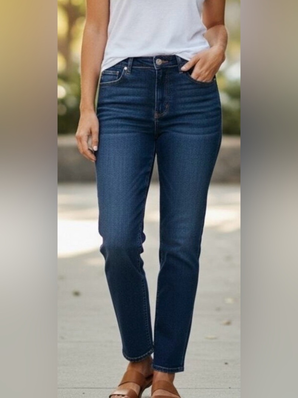 Chico's So Slimming Ankle Jeans 1.5 Like New